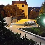 Lapad *