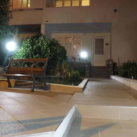 Studio Lapad Διαμέρισμα